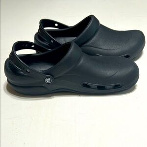 Clogs Closed Toe Men’s 11M Vented Sides Black Garden Outdoors Slight wear SeePic